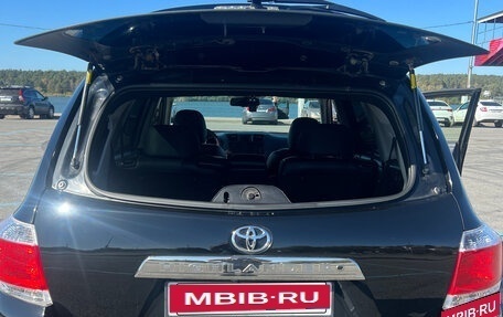 Toyota Highlander III, 2013 год, 1 860 000 рублей, 7 фотография