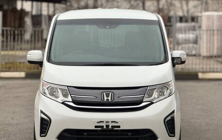 Honda Stepwgn IV, 2018 год, 2 199 999 рублей, 2 фотография