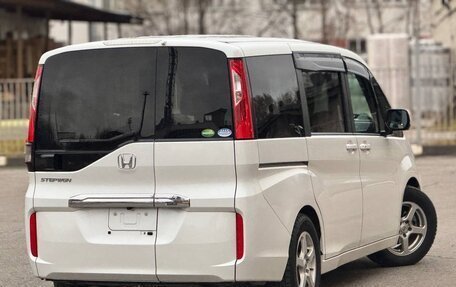 Honda Stepwgn IV, 2018 год, 2 199 999 рублей, 6 фотография