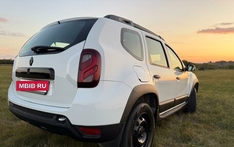 Renault Duster I рестайлинг, 2015 год, 880 000 рублей, 5 фотография