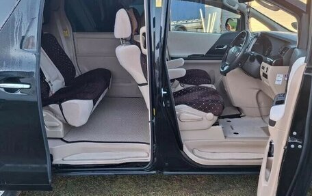 Toyota Vellfire I, 2012 год, 2 555 000 рублей, 8 фотография