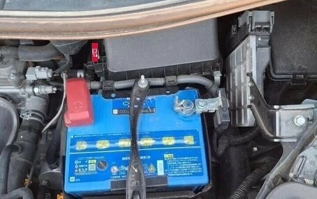 Toyota Vellfire I, 2012 год, 2 555 000 рублей, 4 фотография