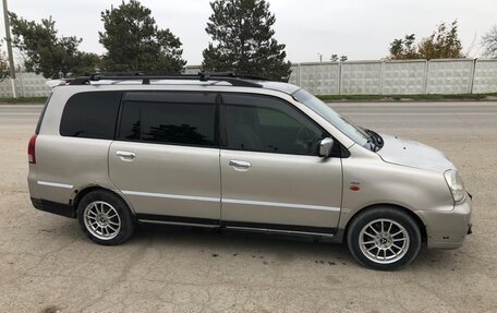 Mitsubishi Dion I рестайлинг, 2002 год, 305 000 рублей, 2 фотография