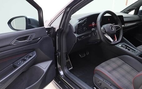 Volkswagen Golf GTI, 2021 год, 2 644 732 рублей, 14 фотография