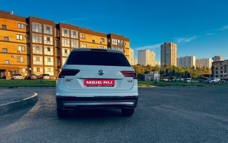 Volkswagen Tiguan II, 2018 год, 2 300 000 рублей, 6 фотография
