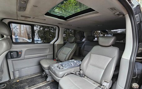 Hyundai Grand Starex Grand Starex I рестайлинг 2, 2010 год, 1 550 000 рублей, 1 фотография