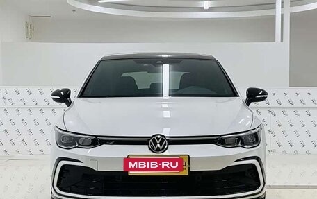 Volkswagen Golf VIII, 2022 год, 2 255 008 рублей, 2 фотография