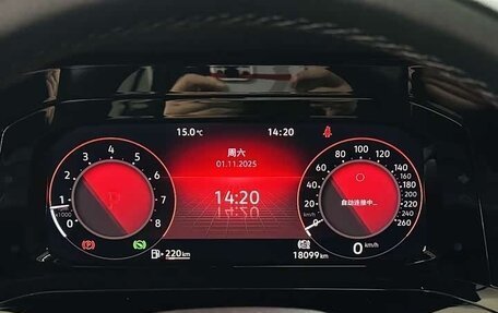 Volkswagen Golf VIII, 2022 год, 2 255 008 рублей, 9 фотография