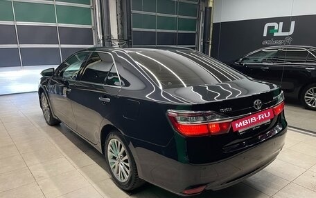 Toyota Camry, 2015 год, 2 490 000 рублей, 4 фотография