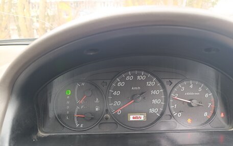 Mazda Familia, 2003 год, 300 000 рублей, 9 фотография