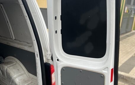 Volkswagen Caddy III рестайлинг, 2010 год, 1 300 000 рублей, 26 фотография