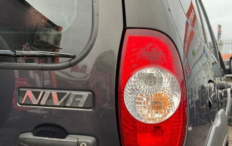 Chevrolet Niva I рестайлинг, 2019 год, 800 000 рублей, 10 фотография