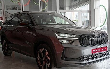 Skoda Kodiaq, 2025 год, 6 050 000 рублей, 5 фотография