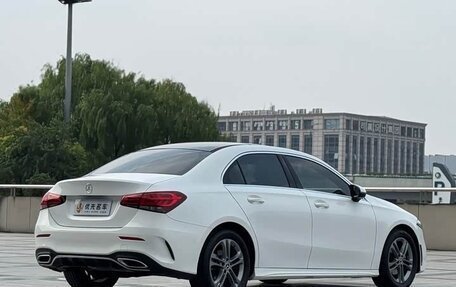 Mercedes-Benz A-Класс, 2022 год, 1 700 005 рублей, 4 фотография