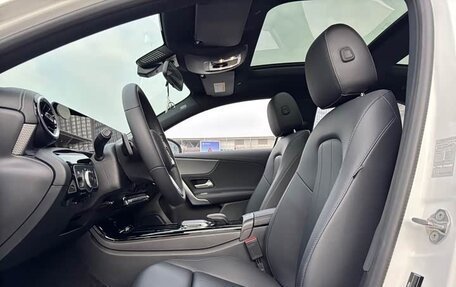 Mercedes-Benz A-Класс, 2022 год, 1 700 005 рублей, 8 фотография