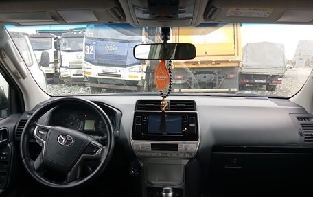 Toyota Land Cruiser Prado 150 рестайлинг 2, 2022 год, 7 681 520 рублей, 6 фотография