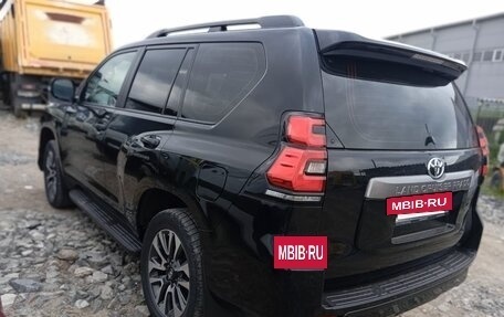 Toyota Land Cruiser Prado 150 рестайлинг 2, 2022 год, 7 681 520 рублей, 4 фотография