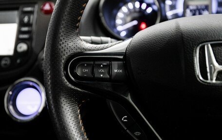 Honda Fit Shuttle I рестайлинг, 2011 год, 900 000 рублей, 11 фотография