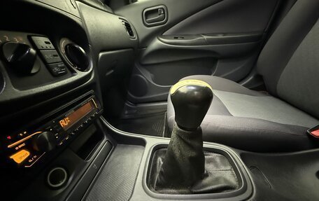 Nissan Almera, 2004 год, 230 000 рублей, 15 фотография