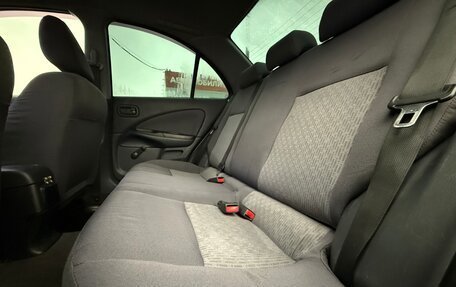 Nissan Almera, 2004 год, 230 000 рублей, 17 фотография