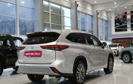 Toyota Highlander, 2025 год, 6 400 000 рублей, 6 фотография