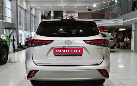 Toyota Highlander, 2025 год, 6 400 000 рублей, 7 фотография