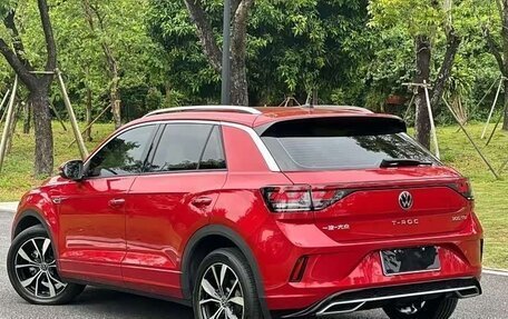 Volkswagen T-Roc I, 2022 год, 2 025 000 рублей, 9 фотография