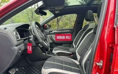 Volkswagen T-Roc I, 2022 год, 2 025 000 рублей, 6 фотография