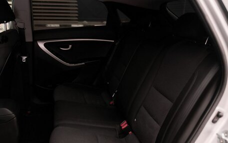 Hyundai i30 II рестайлинг, 2016 год, 877 000 рублей, 13 фотография