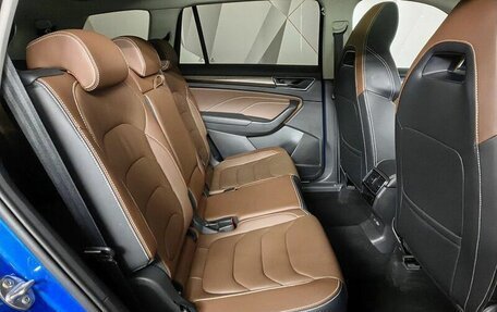 Skoda Kodiaq I, 2023 год, 4 090 000 рублей, 12 фотография