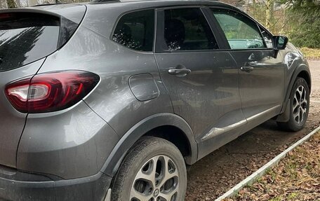 Renault Kaptur I рестайлинг, 2017 год, 1 300 000 рублей, 4 фотография