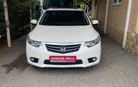 Honda Accord VIII рестайлинг, 2011 год, 1 450 000 рублей, 1 фотография