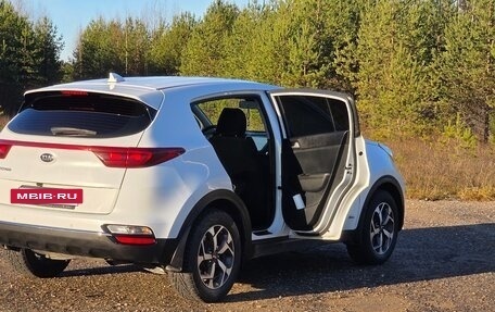 KIA Sportage IV рестайлинг, 2018 год, 1 950 000 рублей, 5 фотография