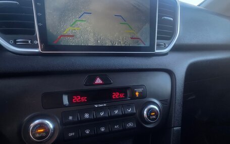 KIA Sportage IV рестайлинг, 2018 год, 1 950 000 рублей, 11 фотография