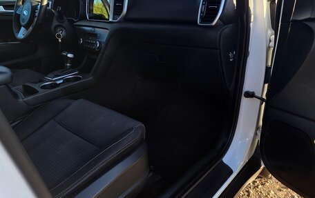 KIA Sportage IV рестайлинг, 2018 год, 1 950 000 рублей, 17 фотография