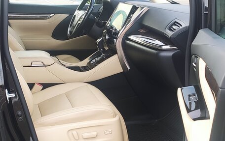 Toyota Alphard III, 2021 год, 7 890 000 рублей, 9 фотография