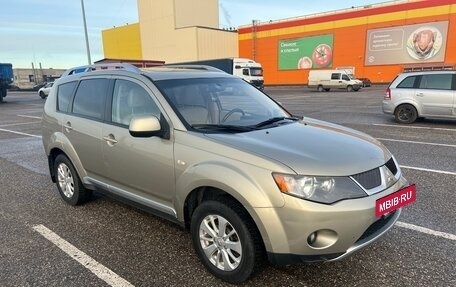 Mitsubishi Outlander III рестайлинг 3, 2008 год, 770 000 рублей, 2 фотография