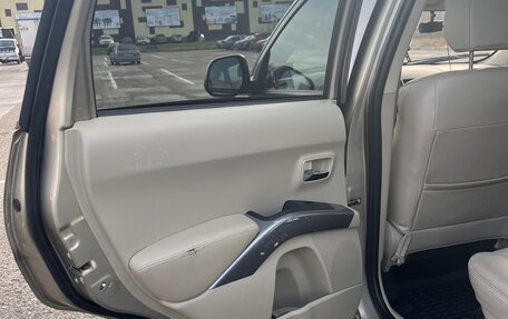 Mitsubishi Outlander III рестайлинг 3, 2008 год, 770 000 рублей, 14 фотография