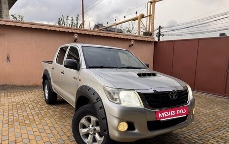 Toyota Hilux VII, 2013 год, 1 595 000 рублей, 2 фотография