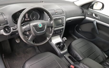 Skoda Octavia, 2012 год, 750 000 рублей, 13 фотография