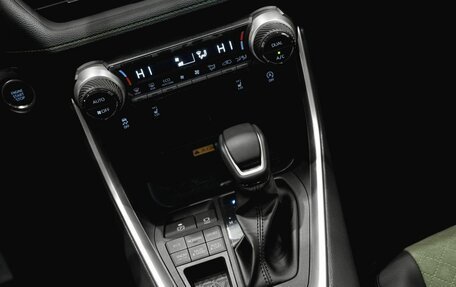 Toyota RAV4, 2025 год, 4 550 000 рублей, 13 фотография