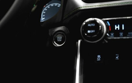 Toyota RAV4, 2025 год, 4 550 000 рублей, 14 фотография