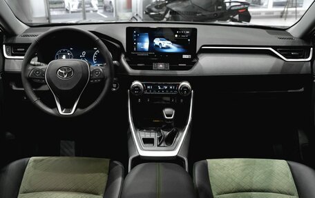 Toyota RAV4, 2025 год, 4 550 000 рублей, 15 фотография