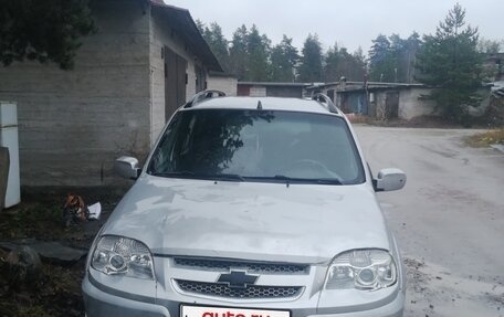 Chevrolet Niva I рестайлинг, 2011 год, 320 000 рублей, 3 фотография