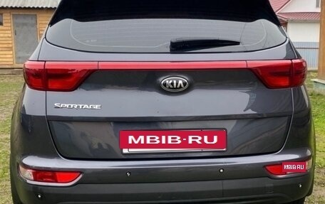 KIA Sportage IV рестайлинг, 2018 год, 1 700 000 рублей, 4 фотография