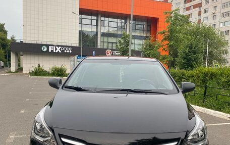 Hyundai Solaris II рестайлинг, 2015 год, 925 000 рублей, 2 фотография