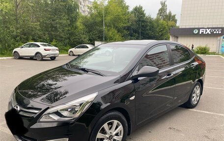 Hyundai Solaris II рестайлинг, 2015 год, 925 000 рублей, 10 фотография