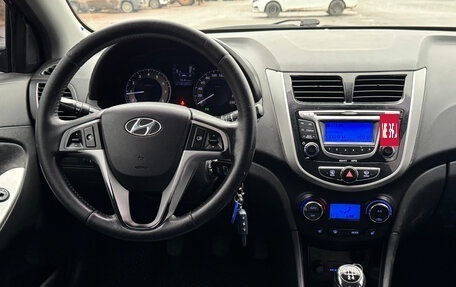 Hyundai Solaris II рестайлинг, 2012 год, 699 000 рублей, 15 фотография