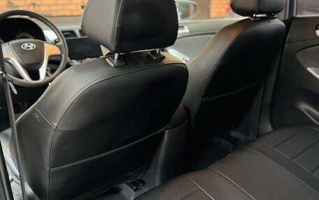 Hyundai Solaris II рестайлинг, 2011 год, 1 170 000 рублей, 6 фотография