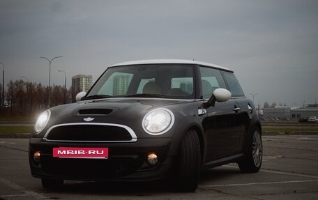 MINI Hatch, 2011 год, 1 050 000 рублей, 3 фотография